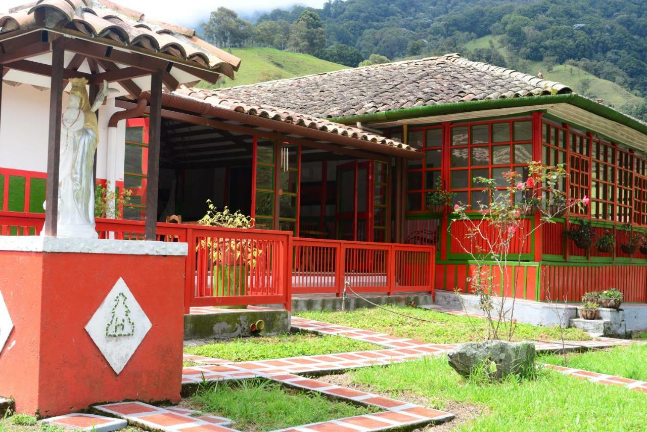 Ecohotel Pinohermoso Reserva Natural Саленто Екстер'єр фото